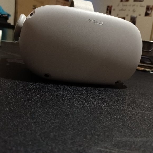 Oculus quest 2 - Picture 1 of 9